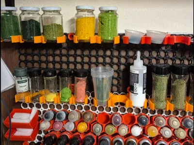 Multiboard jar holder