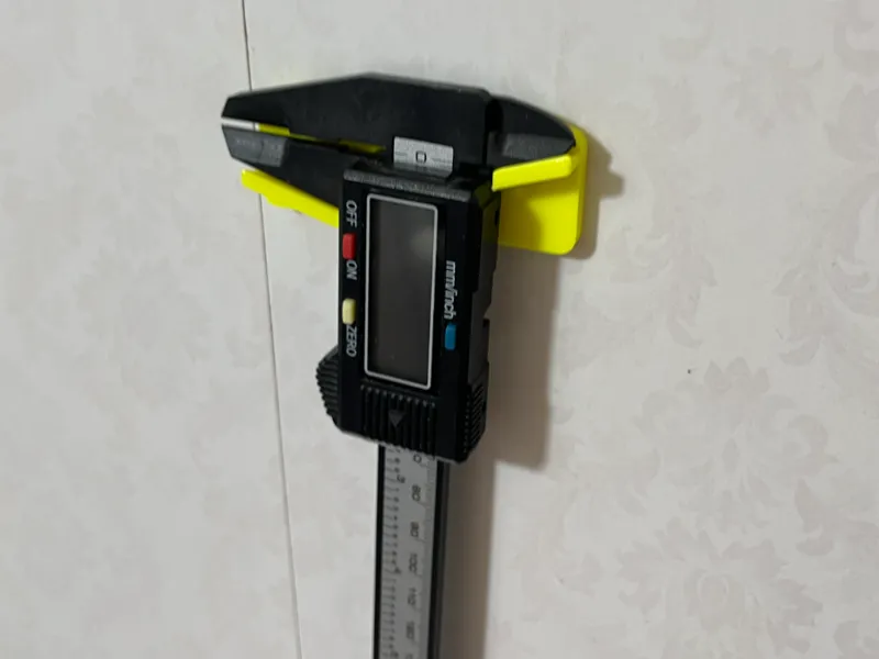 Mini caliper holder