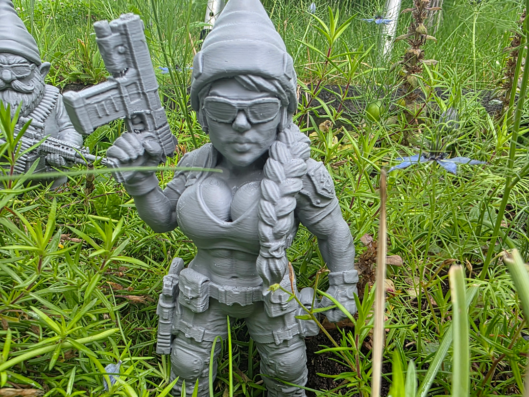 Pin-Up Soldatin Kommando-Zwerg-Kräfte