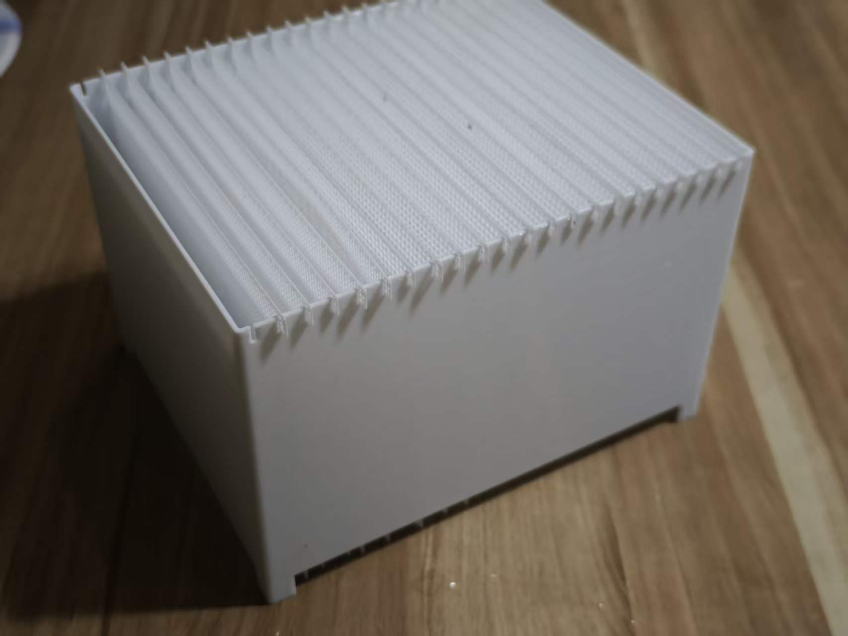Miniatura 1 do modelo 3D 樱桃蟑螂、杜比亚蟑螂饲养攀爬盒