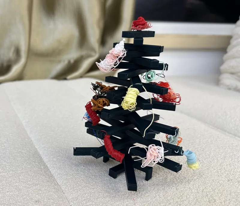 POOP christmas tree  竹屎圣诞树
