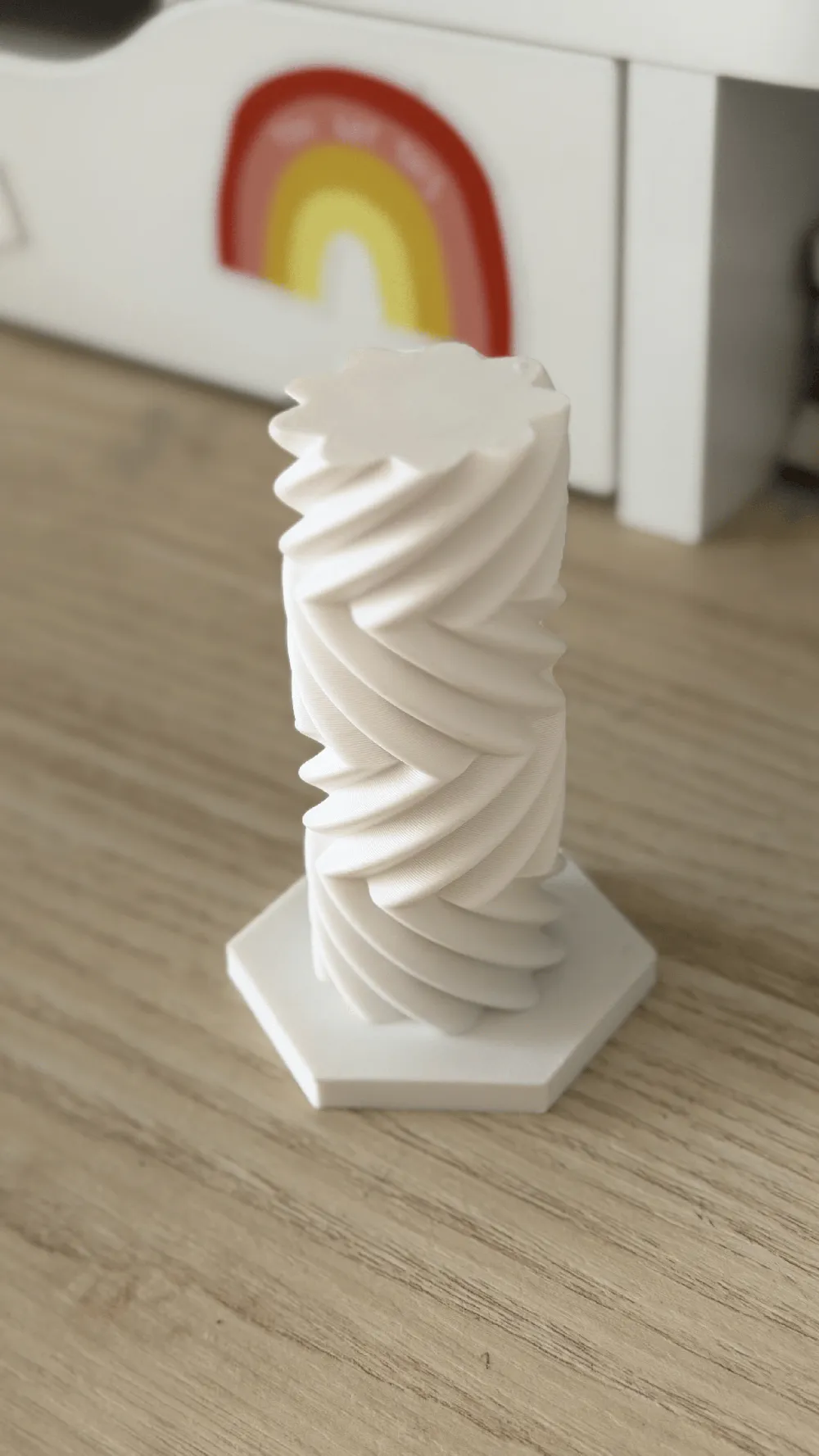 Impossible Screw Fidget - Free 3D Print Model - MakerWorld