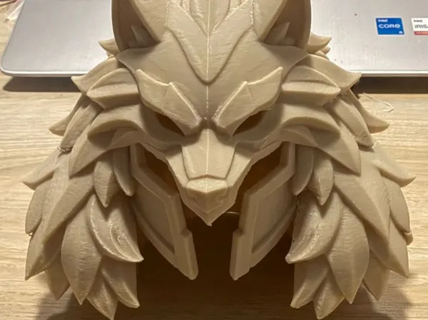 Casque de guerre du clan du Loup