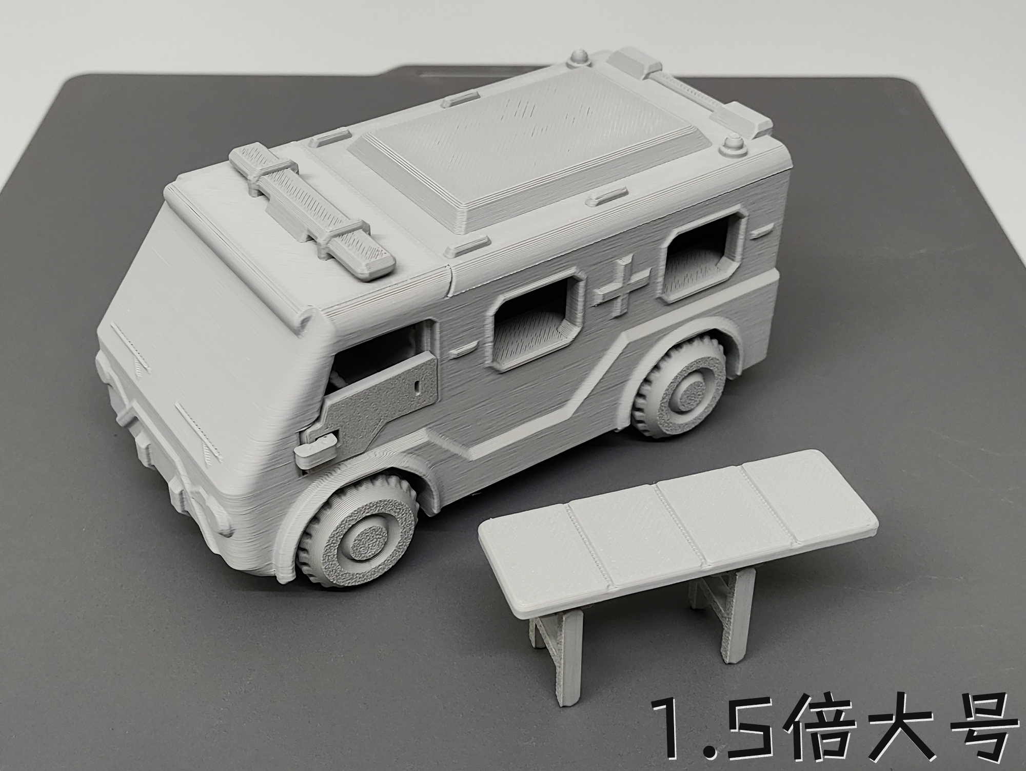 Miniatura 2 do modelo 3D 救护车（多部件可活动，无需五金件）