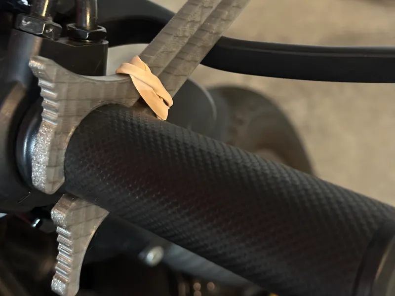 Motorcycle cruise control / throttle lock