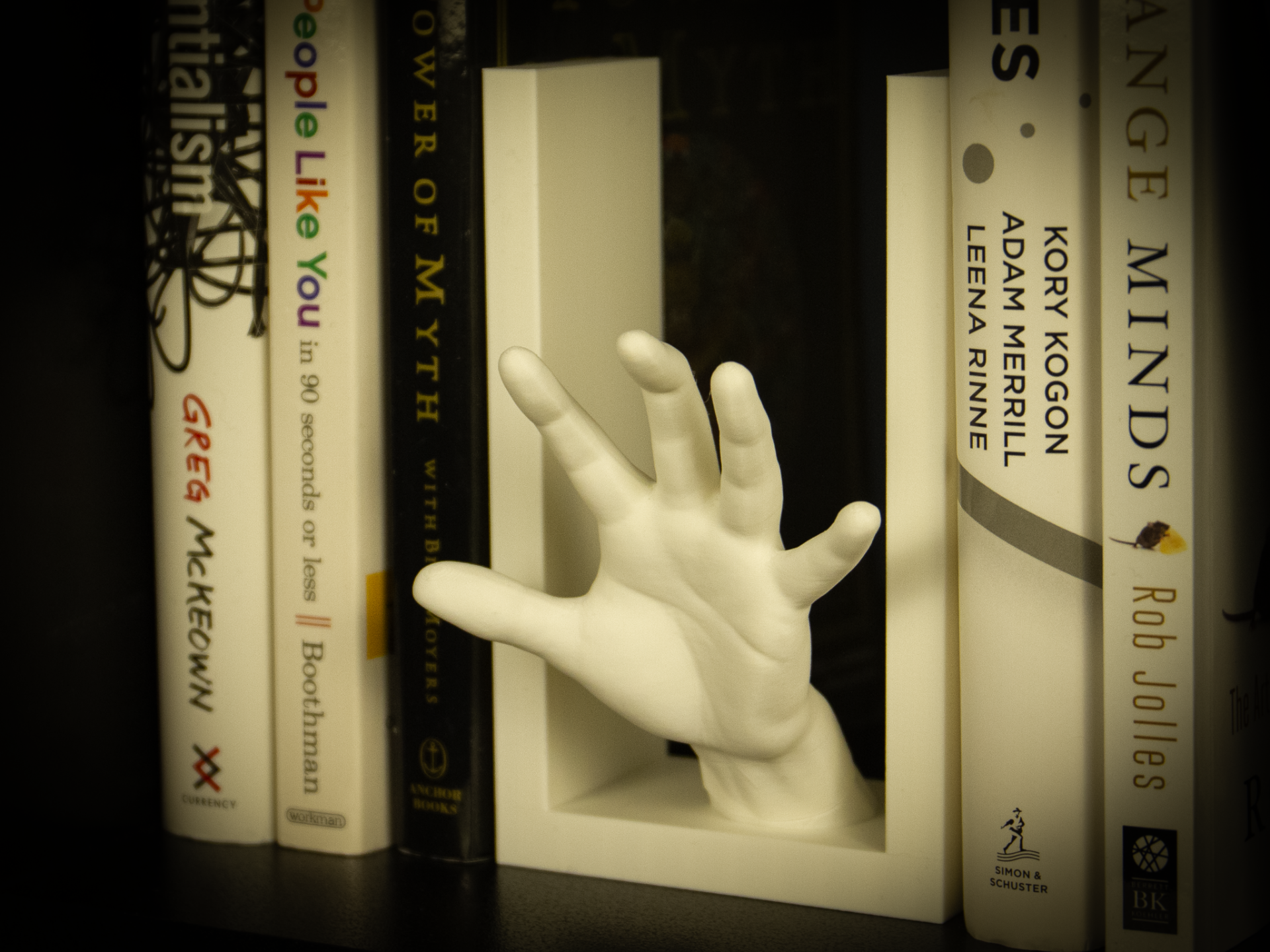 Helping Hand Bookend – Desk & Bookshelf Decor