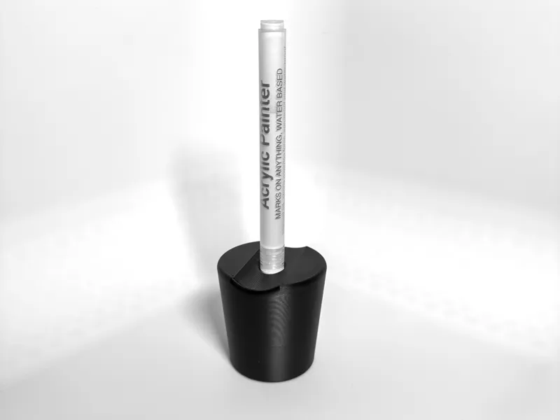 Vertical Pen Holder