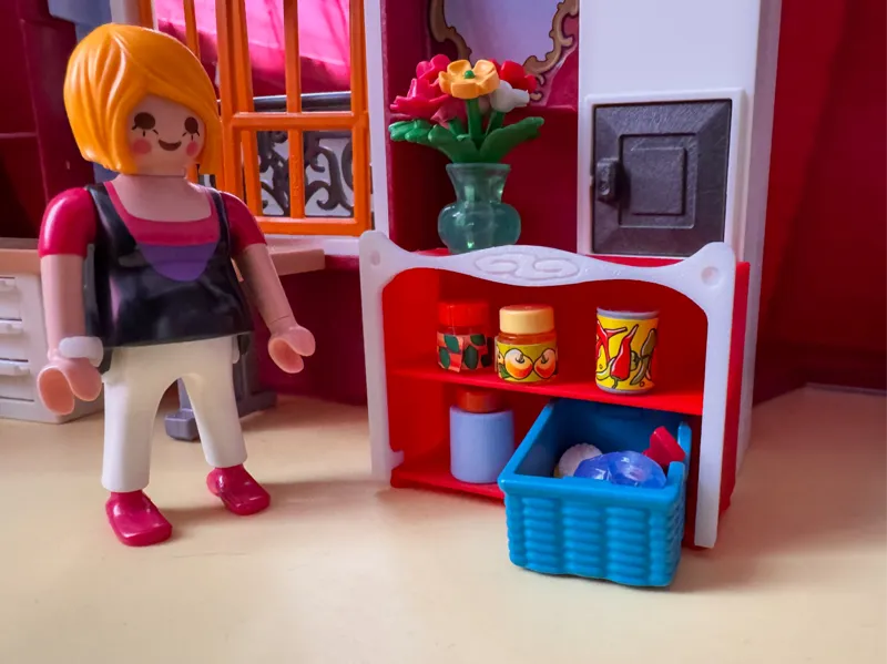 Playmobil Regal mit Zierleiste