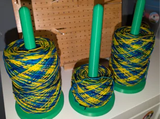 Fixed wool spindle / yarn spindle