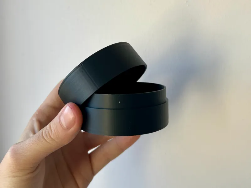 Simple elegant 69x25mm container with cap