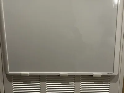 Louver hangers
