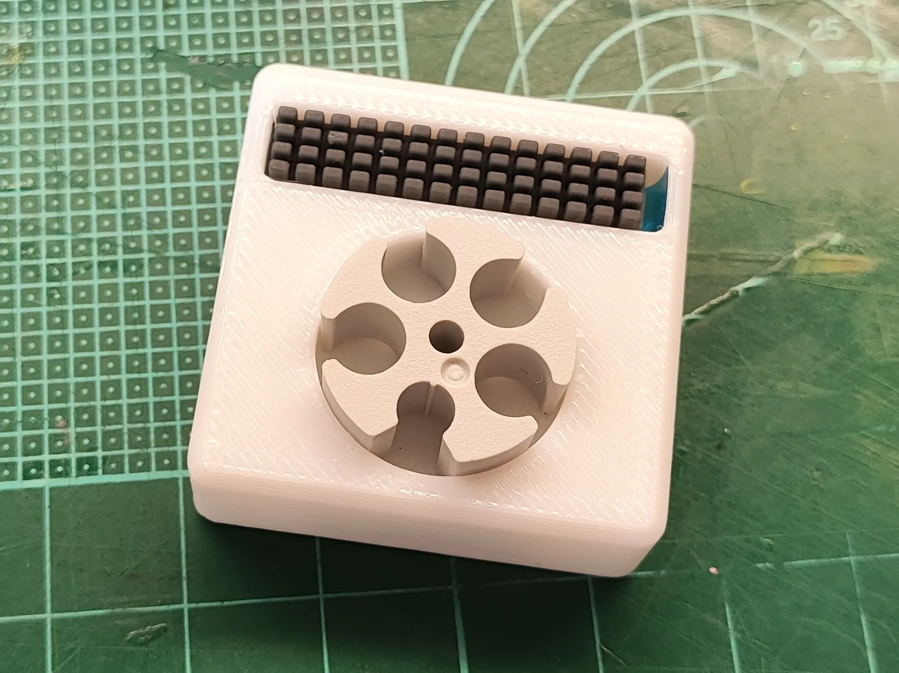 Miniatura 11 do modelo 3D 拓竹配件模块化收纳盒（可用A1mini打印，可堆叠）
