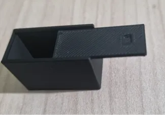 Box with removable lid