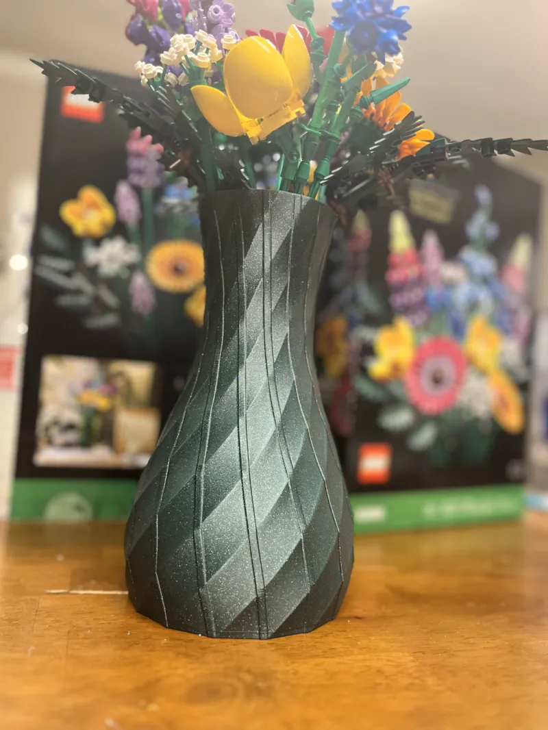 Textured spiral vase