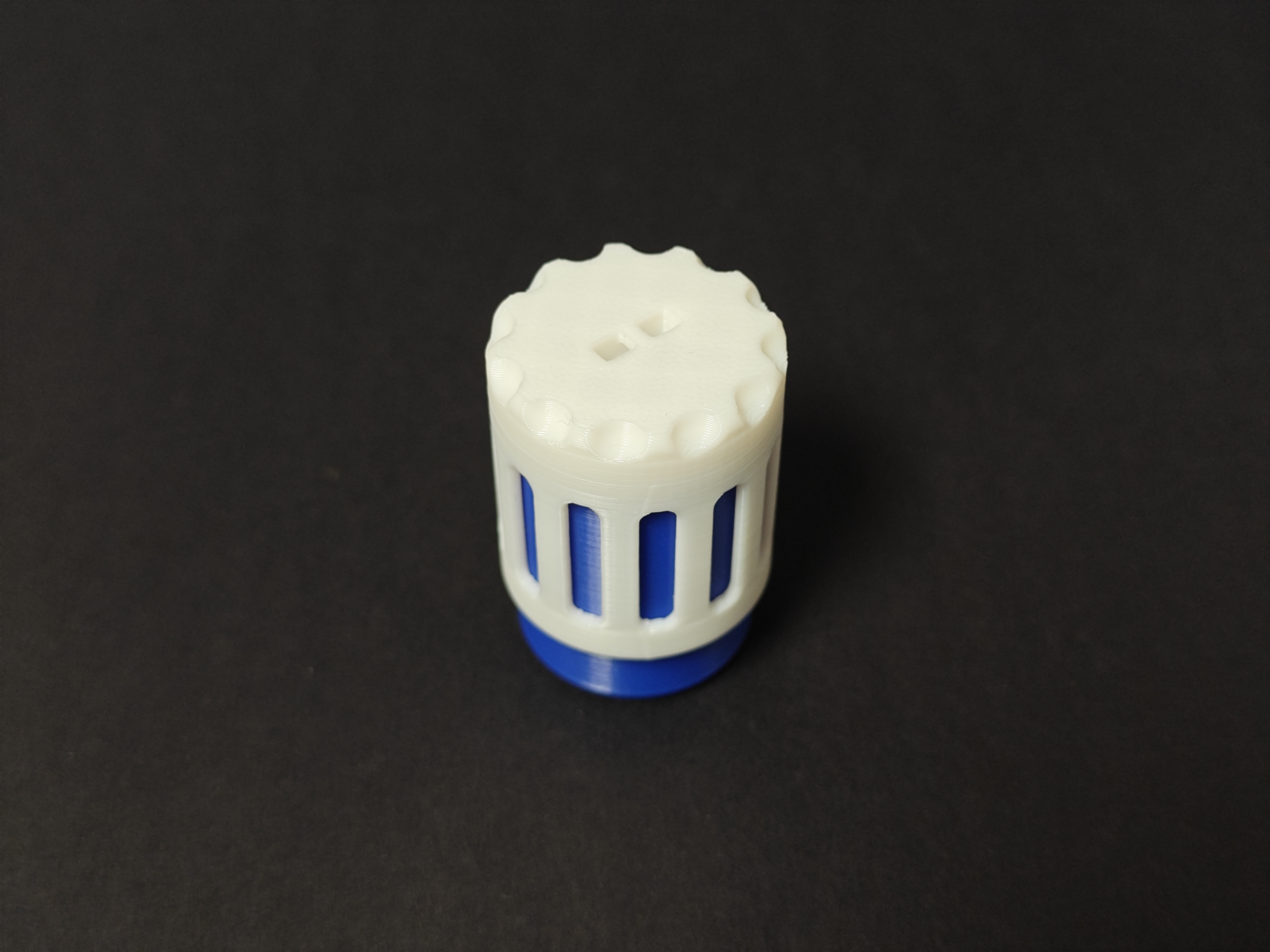 Miniatura 2 do modelo 3D 迷你便携收纳罐、耳塞盒、小药盒（仅13克）