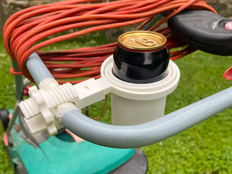 Anti-Spill Lawnmower Cup Holder