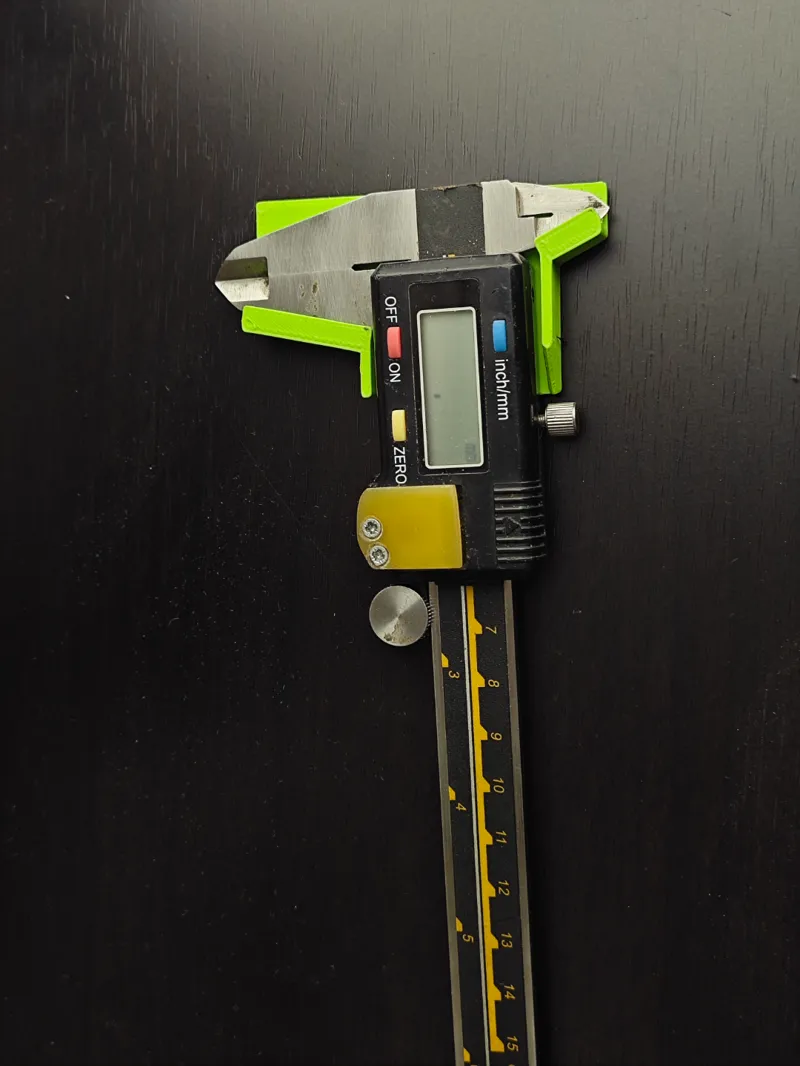 Very simpel digital caliper wall dock