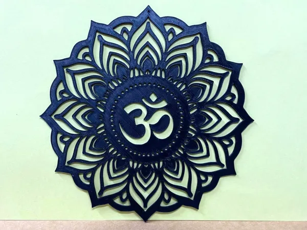 Plaque de string art - mantra sacré OM