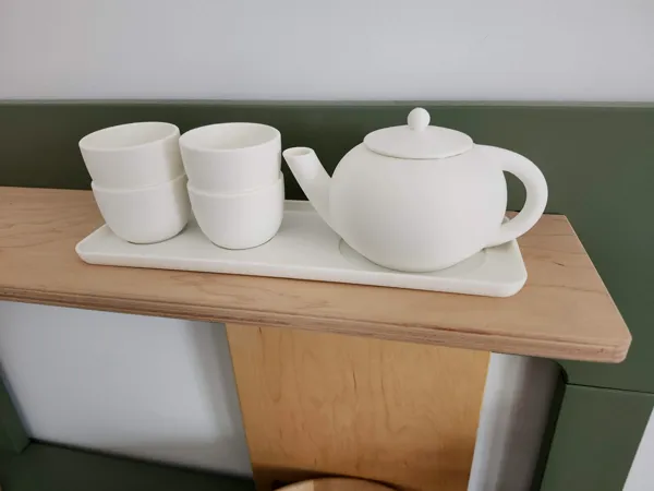 Plateau pour théière et tasses