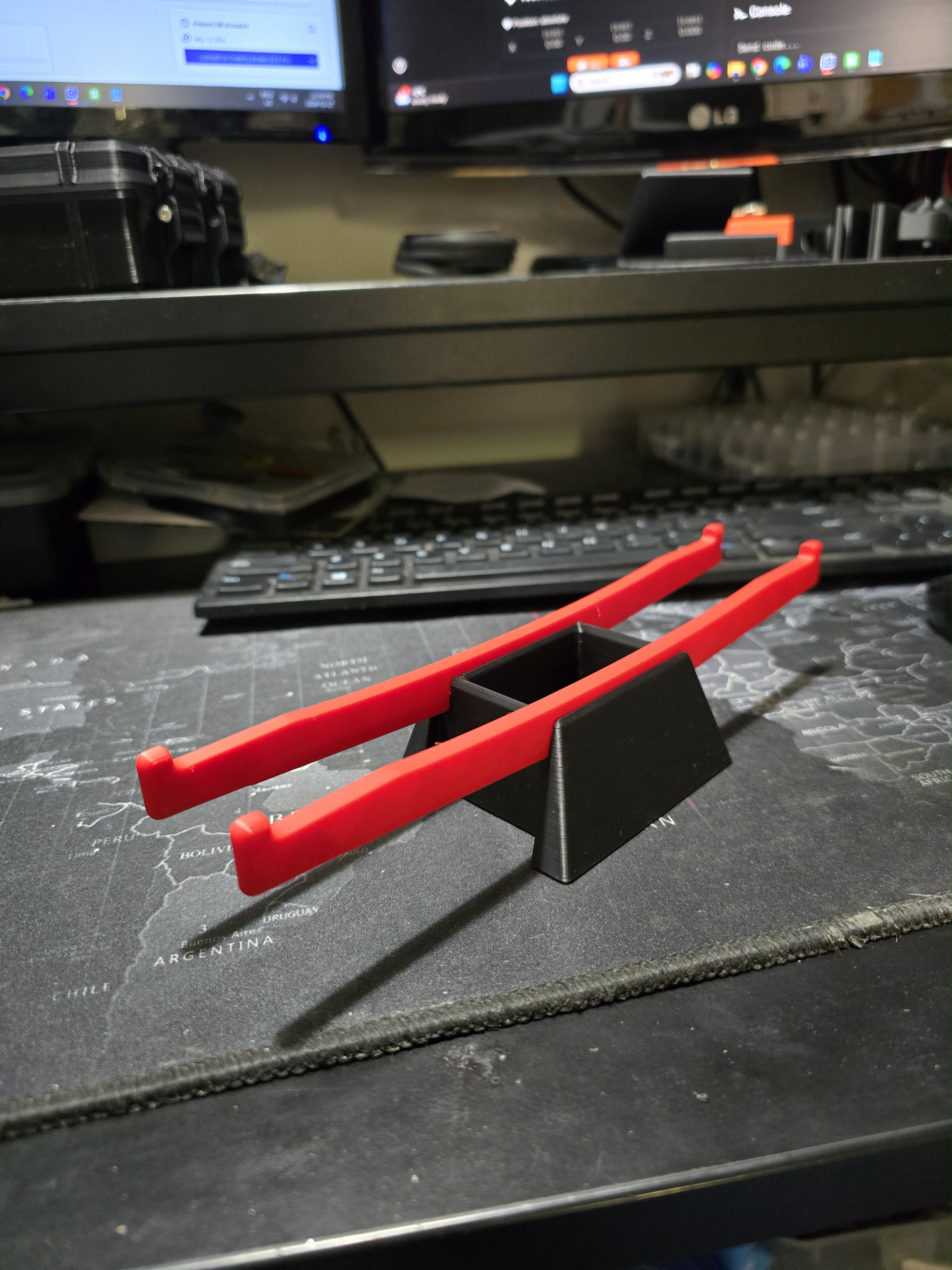 0.2mm layer, 2 walls, 7% infill