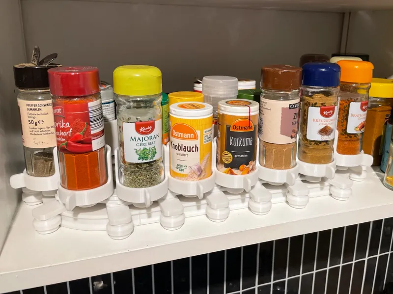 Fully 3D-Printable Modular Spice Rail System