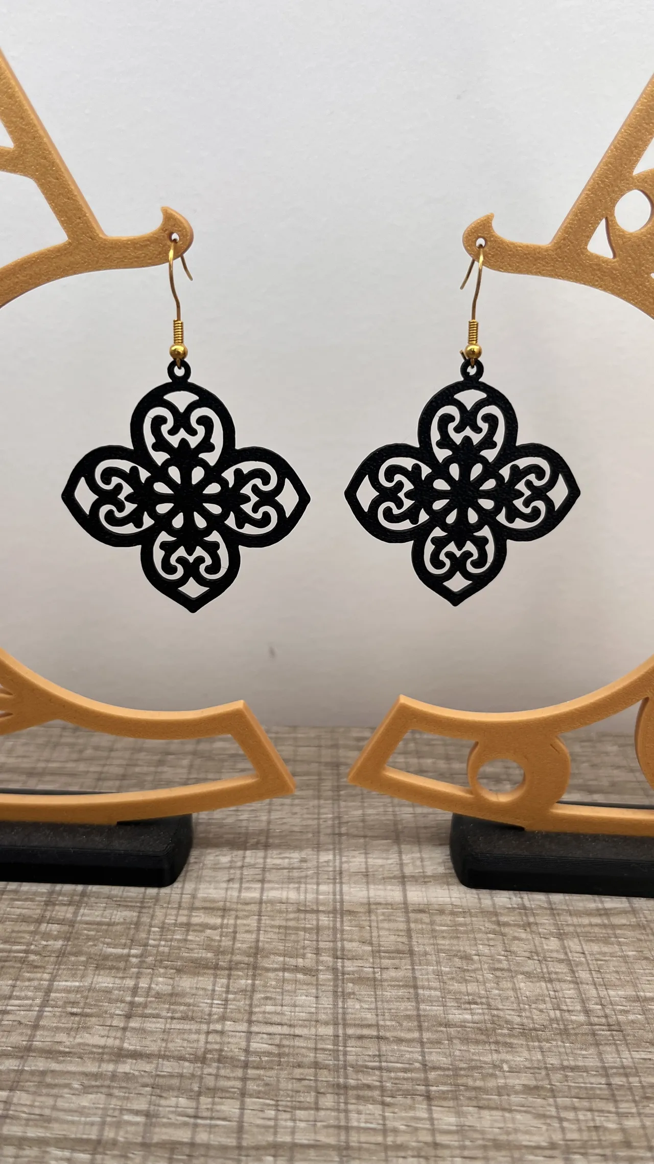 Earrings - fashion 01 view 3