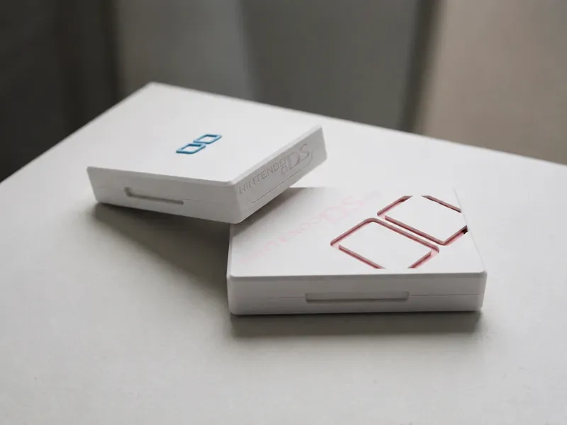 Ultra-Sleek Nintendo DS Lite Storage