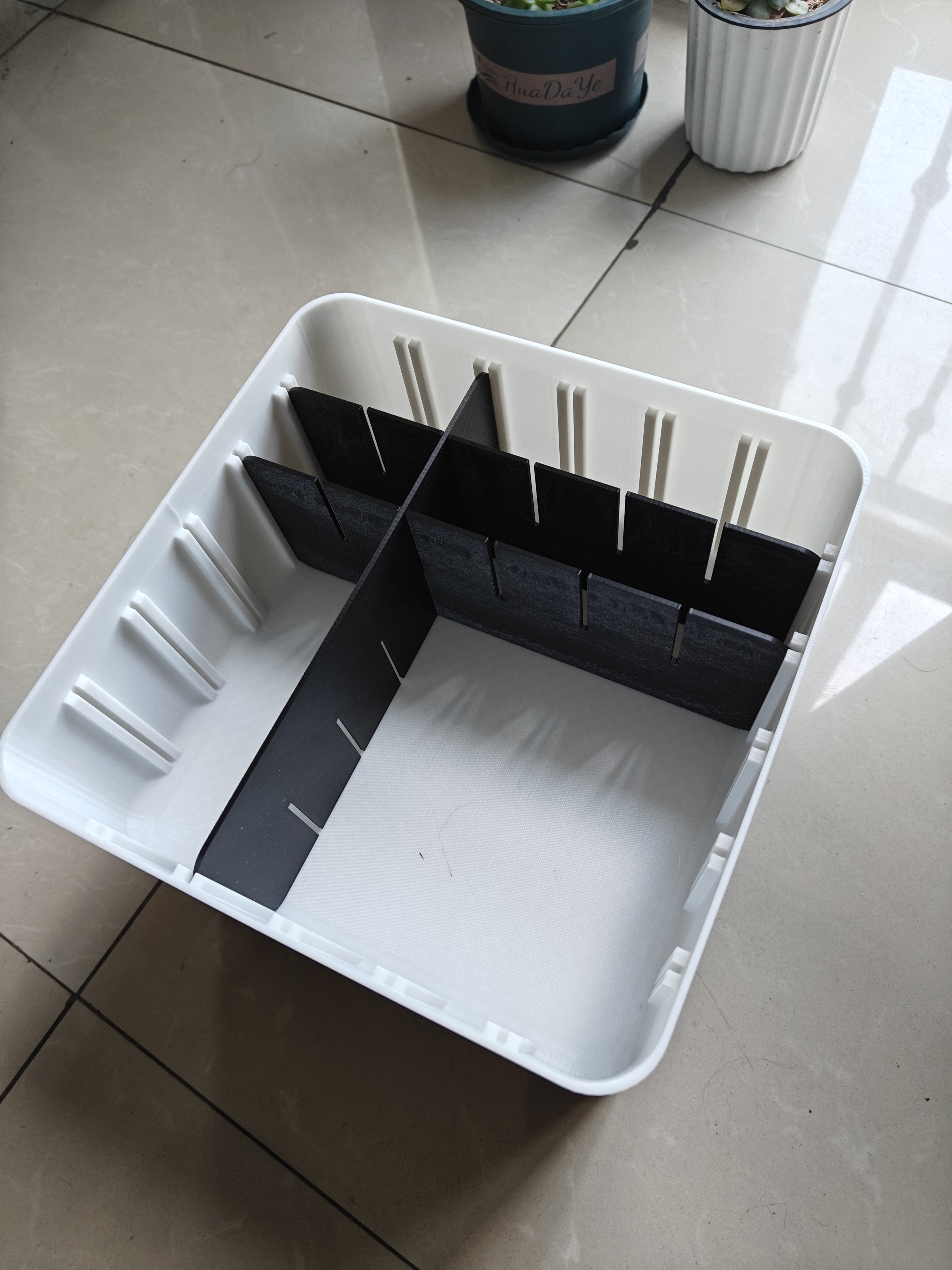 Miniatura 2 do modelo 3D 可堆叠可调大收纳盒（存储位自由调节）