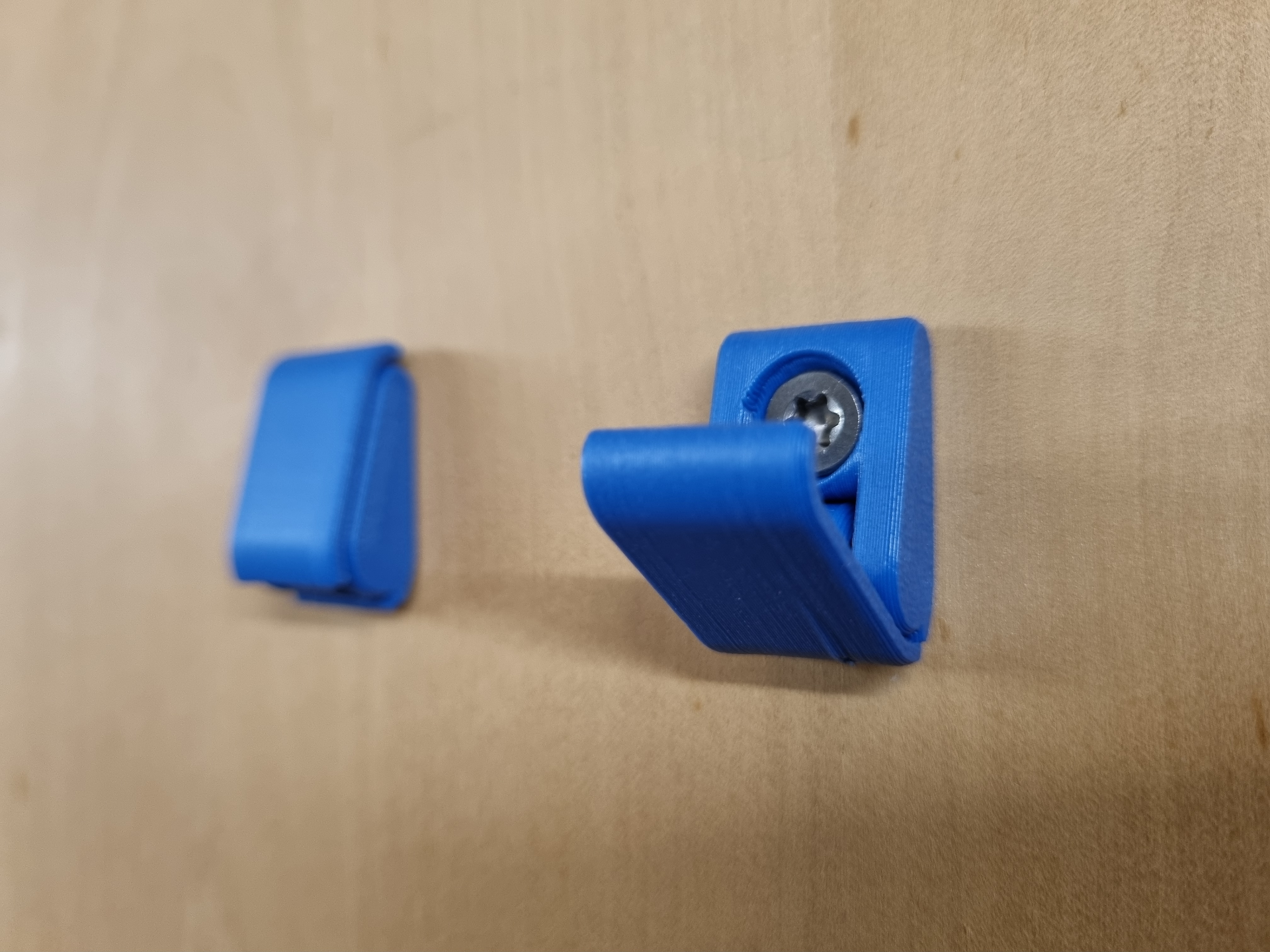 Foldable Mini Hook - very strong with only 3 grams