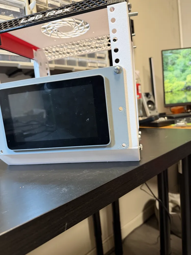 Raspberrypi 7'' screen 10'' rack mount(Lab Rax) - Free 3D Print Model ...