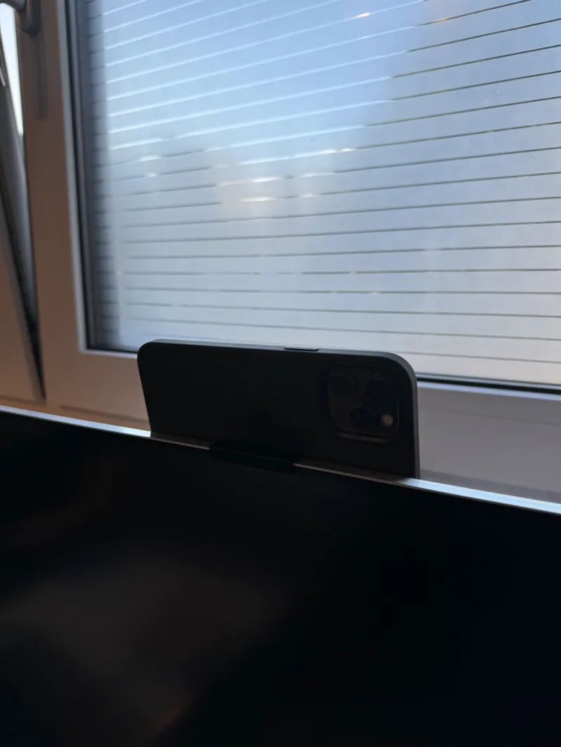 Huawei MateView Continuity Camera Holder iPhone