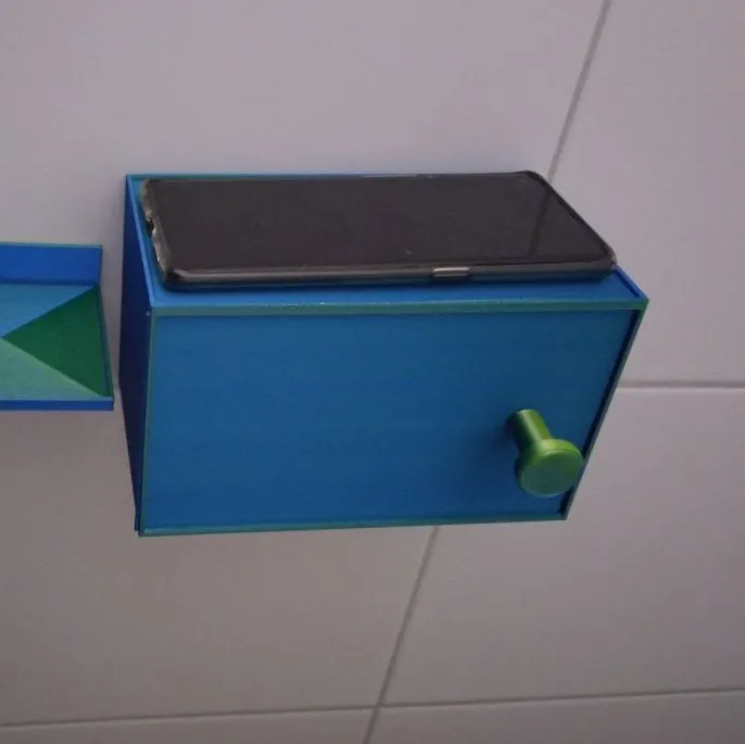 Box with sliding door