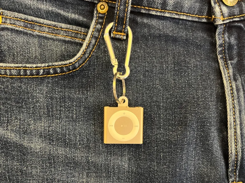 iPod Shuffle Keychain Adapter