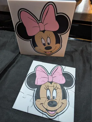Minnie puzzle and box