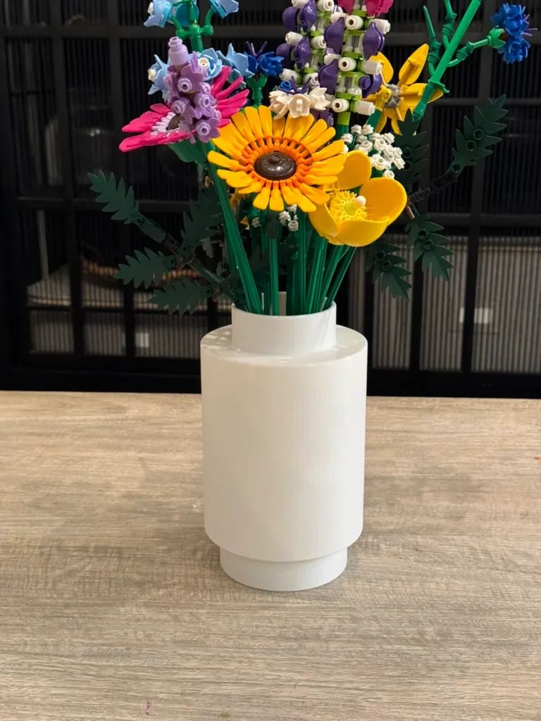 Vase brique ronde 1x1 à tenon ouvert