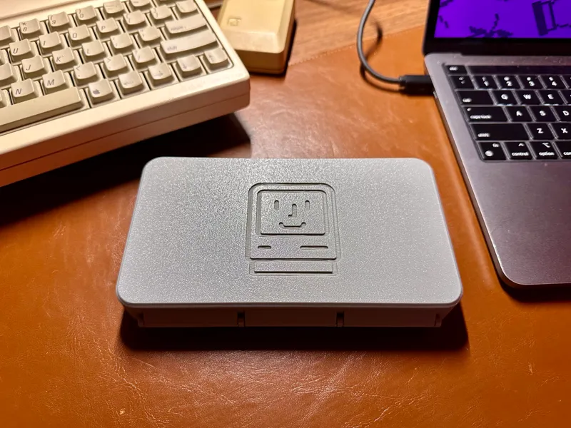 Happy Mac 10 Compartment Case