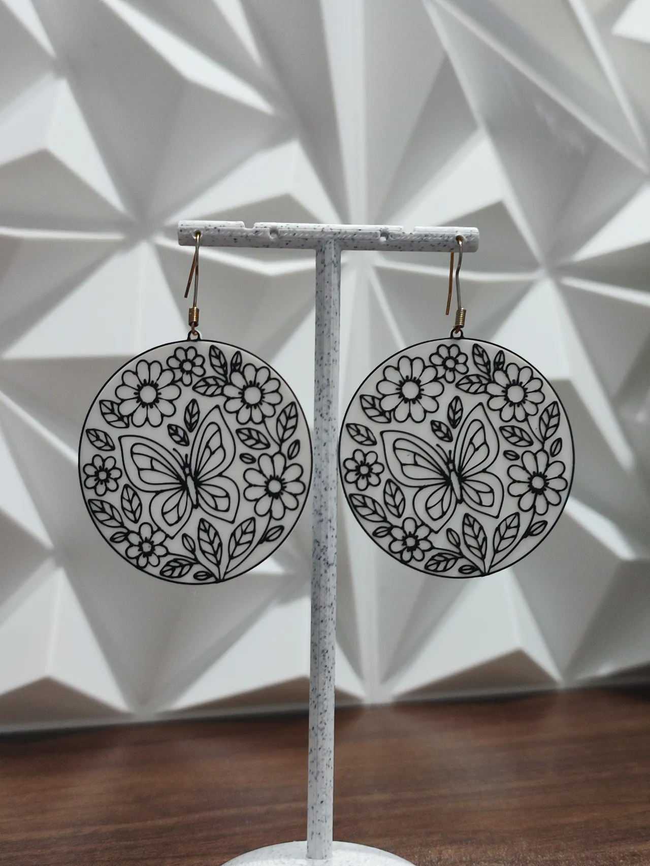 Aretes Metamorfosis en el Jardin view 2