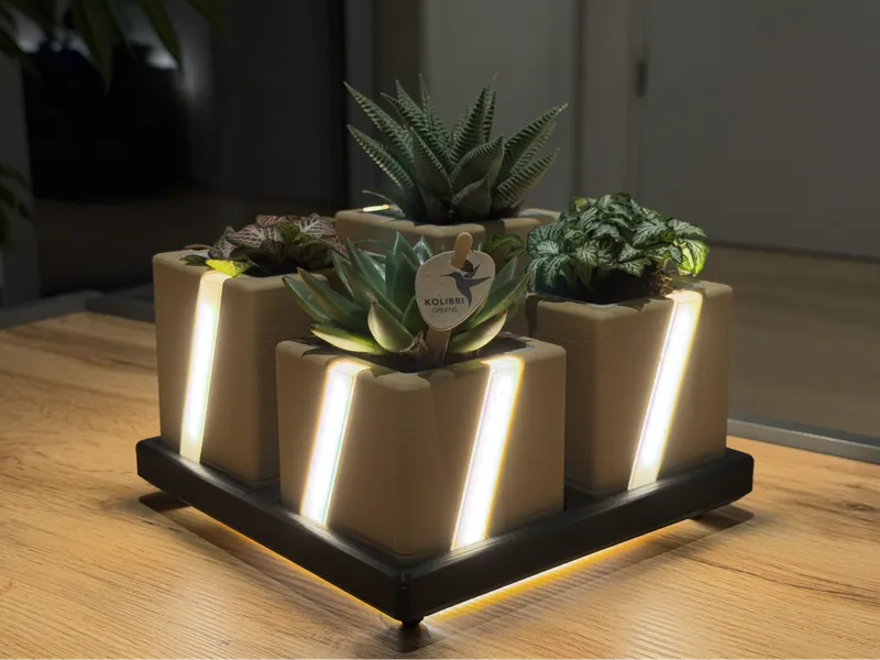 4er Blumentopf im Stufendesign - LED Optional
