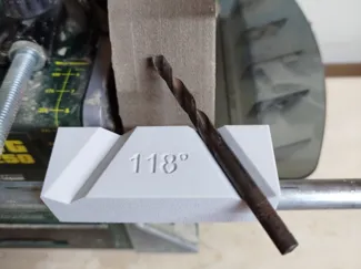Bohrerschleifhilfe 118°