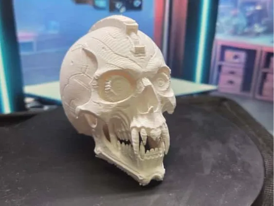 Vampir-Totenkopf im Cyberpunk look