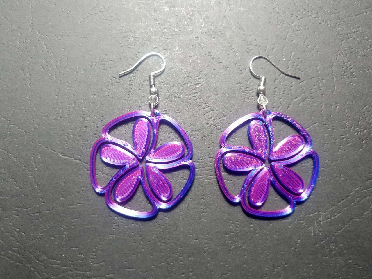 Woven Radiance Earring view 4