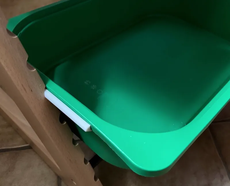 Adaptor to fit Trofast into Stokke Tripp Trapp