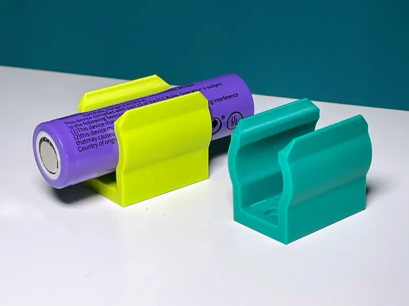 18650 TINY HOLDER SAVE SPACE