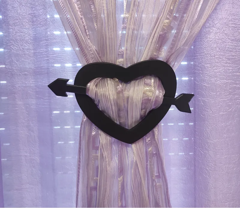 Heart Curtain holder and curtain collector