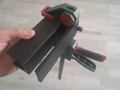 Parkside Quick-Release Clamp Wall Mount