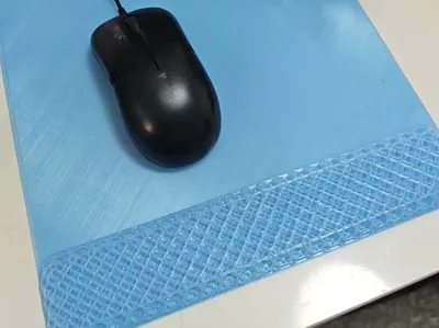 Mouse Pad with Honeycomb Wrist Rest
