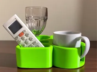 Suporte de sofá e cama para canecas e copos