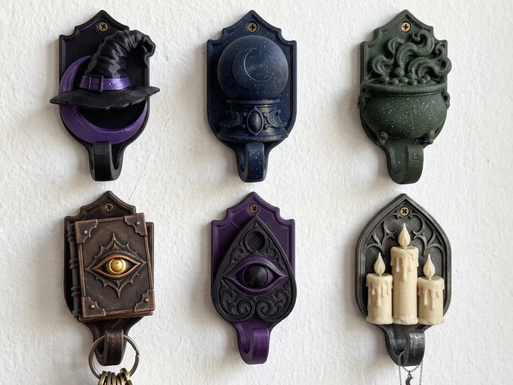 Adorno temático: Mystic Occult & Witchcraft Wall Hooks Collection. Referencia del modelo original.