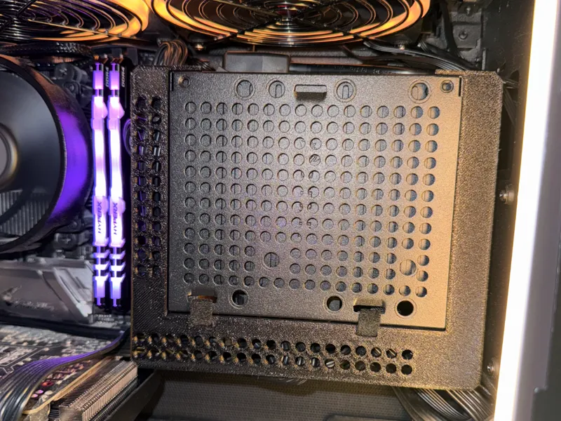 Cooler Master NR200p PSU Cable Cover
