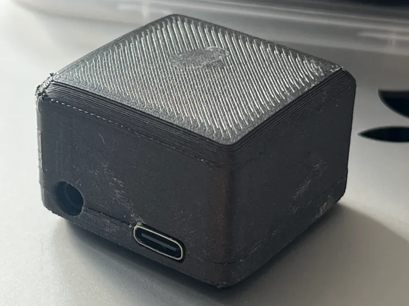 VHM-314 Bluetooth Audio Transmitter Case